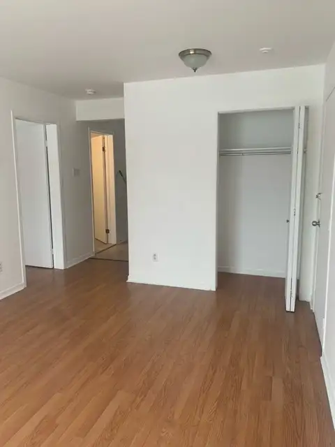 Appartement 4 1/2 Á Louer