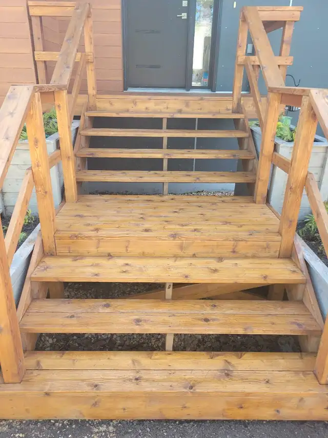 Deck Staining & Restoration62863229602562121