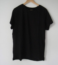 Women's Bench Black T-Shirt - Size XL - NEW