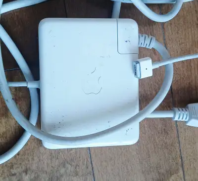 Chargeur 85W MagSafe 1 power adapter, View more