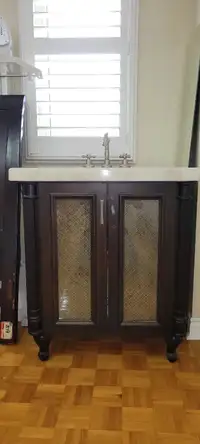Solid wood vanity onyx counter
