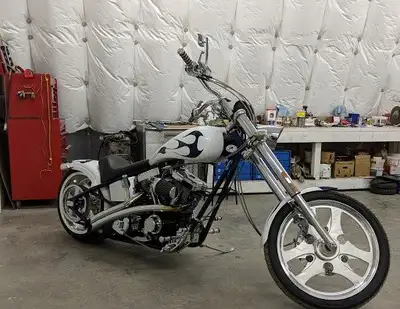 Custom built Chopper 2400 miles Precision Frameworks built frame Spike inverted front forks w/ 42 de...