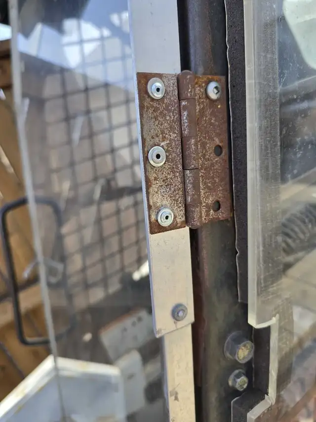 Bobcat 463 or S70 Custom Made Door in Heavy Equipment in Calgary - Image 4