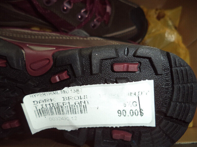 Bottes d'hiver Timberland neuves, pointure 6.5 dans Enfants et jeunesse  à Longueuil/Rive Sud - Image 3