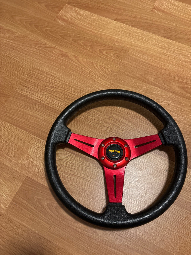 steering wheel  in Cars & Trucks in Napanee