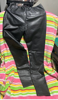 Faux leather leggings 