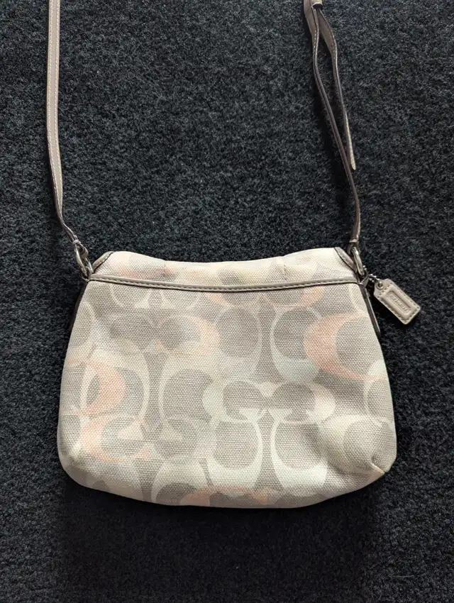 Coach Soho Flap Bag - Vintage Crossbody Purse in Women's - Bags & Wallets in Windsor Region - Image 4