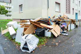 junk removal & demolition from all kinds call/text6474951032 in Other in Mississauga / Peel Region - Image 3