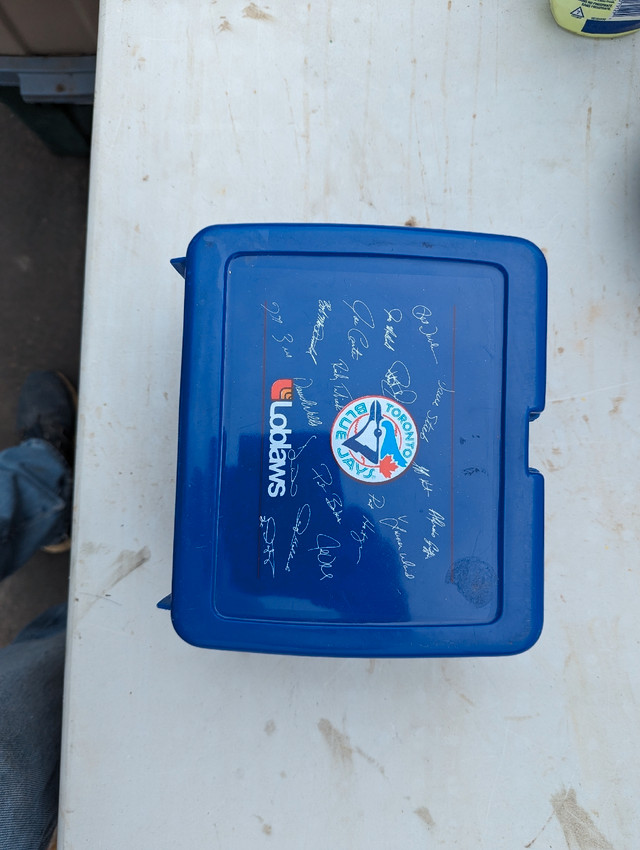 1990s Blue Jays lunch box in Arts & Collectibles in St. Catharines - Image 3