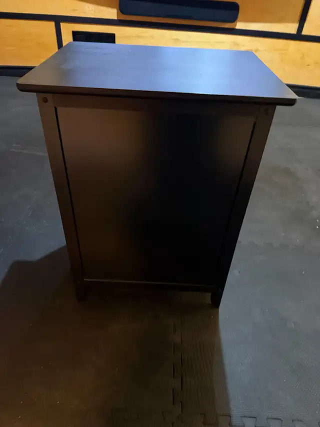 Nightstand / Table in Other Tables in Hamilton - Image 7