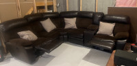 Electric dual recliner with throw pillows