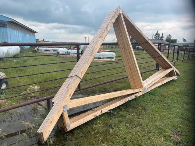 cabin truss rafters in Roofing in Red Deer - Image 2