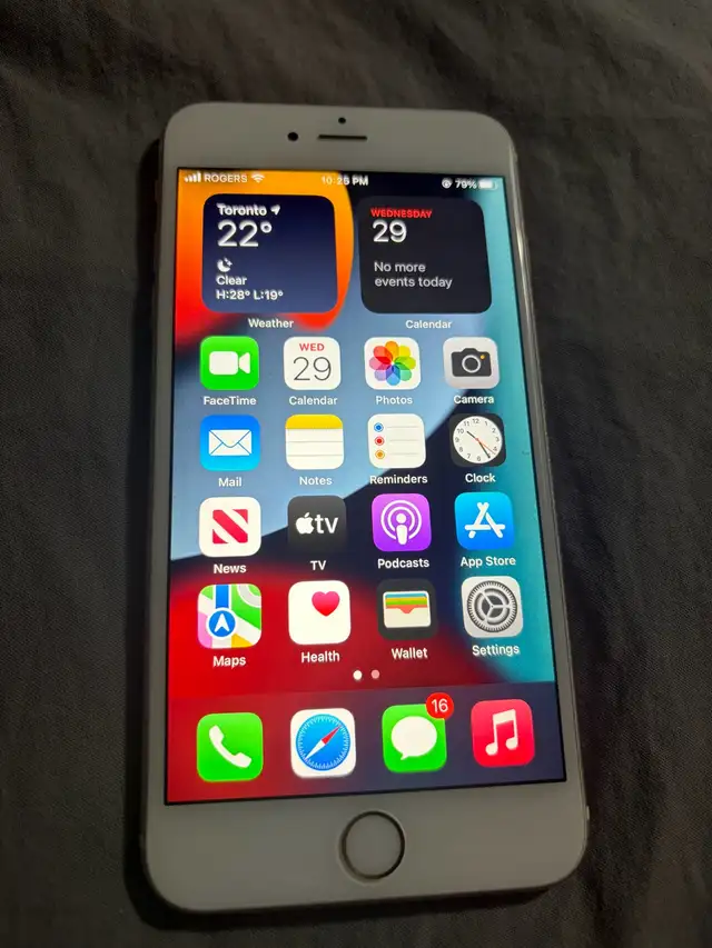 Apple iPhone 6s Plus 64GB Rose Gold Unlocked in Cell Phones in City of Toronto - Image 3