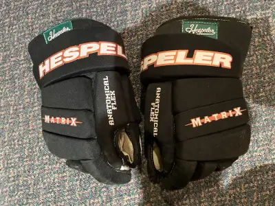 Hespeler Hockey gloves, View more