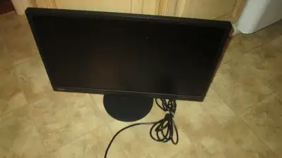 Lenovo ThinkVision E24-10 23.5" Display 1080p Full HD 16:9 IPS Monitor very good condition come with...