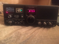 Realistic DX 300 Shortwave radio