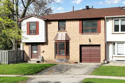 Yonge/16th ave 4 bedroom townhouse