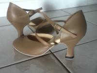 SOULIERS DE DANSE NEUFS