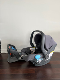 UPPAbaby Mesa V2 Car Seat + Winter Cover - Excellent Condition