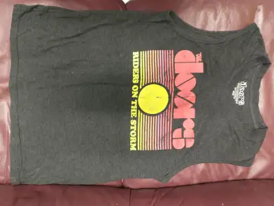 The Doors band, black sleevless t-shirt with logo. Size Medium. Official Doors band merchandise In f...