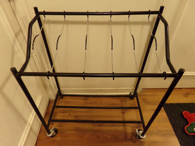 3 BAG HEAVY DUTY LAUNDRY SORTER CART ON WHEELS, NEW CONDITION. in Storage & Organization in Kingston - Image 2