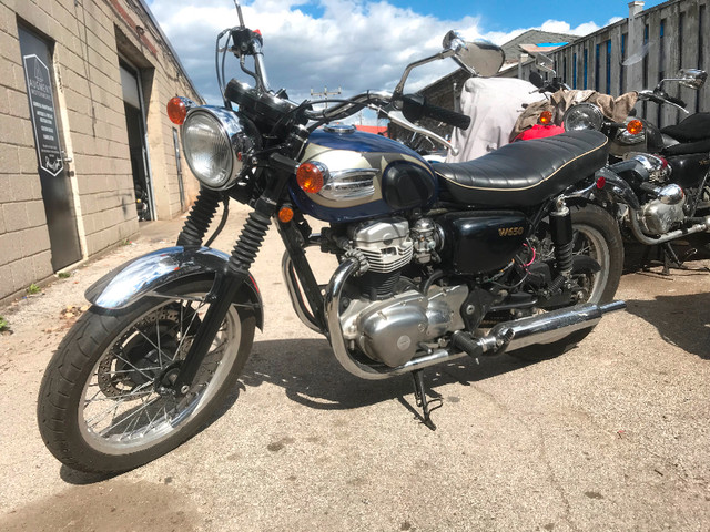 2001 Kawasaki W650 | Blue | All Original | Comes Certified in Street, Cruisers & Choppers in Mississauga / Peel Region