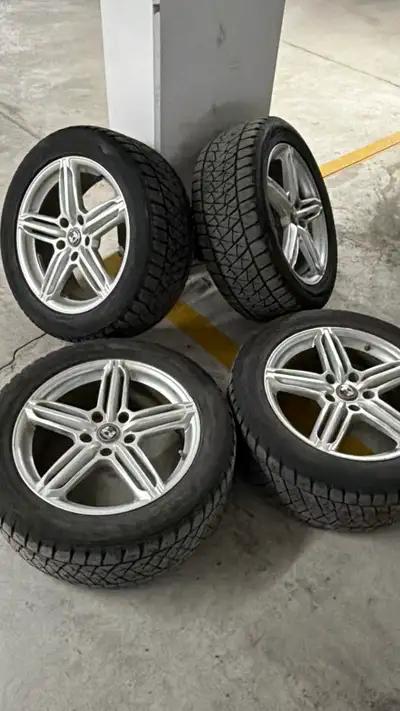 Selling a set of used 5x130 peelers wheels, perfect for winter tires, they are in great condition! I...