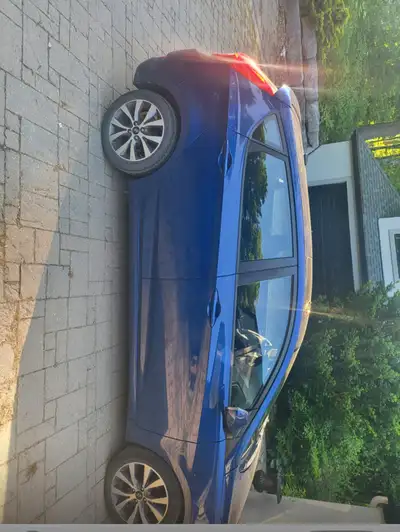 2017 Hyundai Elantra – $9,480 – Spotless | Lady Driven | No Highway Use | Richmond Hill Location: Ri...