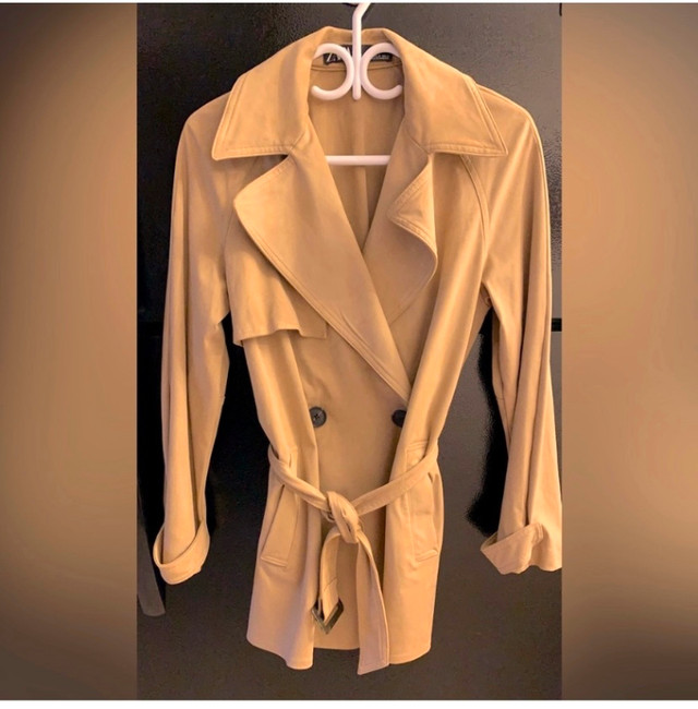 Zara short trench coat size XS -small in Women's - Tops & Outerwear in Cape Breton - Image 3