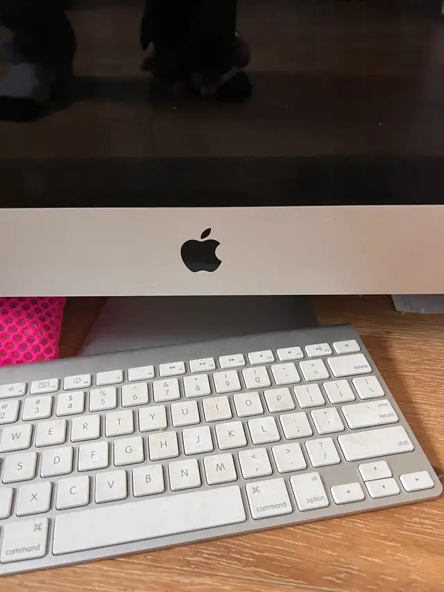 Apple All in One computer in Desktop Computers in Edmonton - Image 3