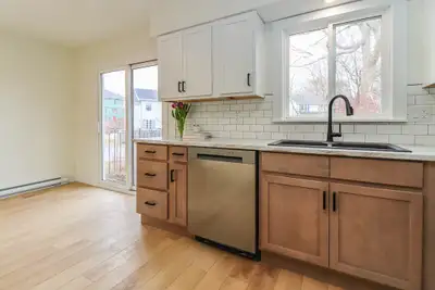 2-Bedroom Unit (Modern + Comfortable Living) Beautiful 2-bedroom unit for rent at 21 Cedar Grove Cre...