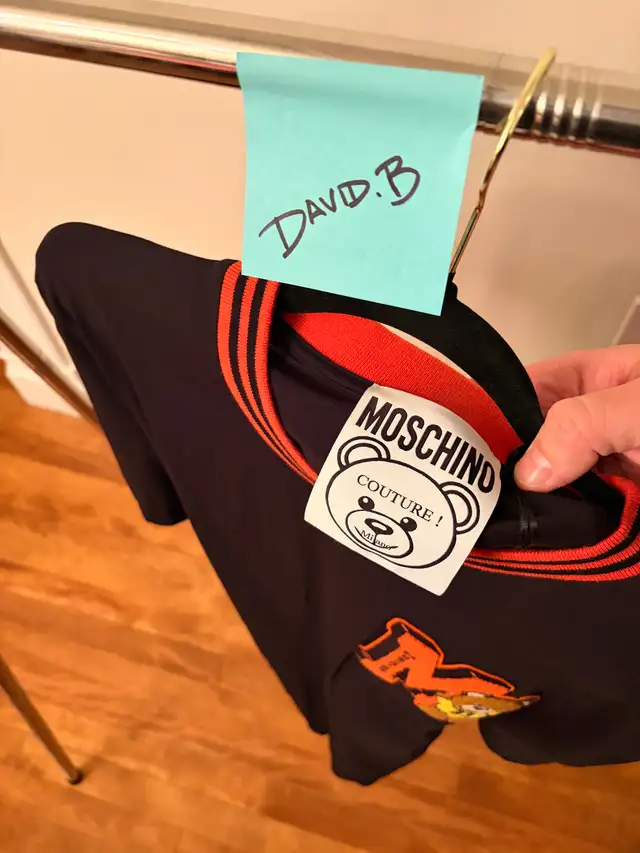 Moschino Teddy Varsity slim fit t-shirt sz XXL (fits like M-L) in Men's in City of Montréal - Image 5