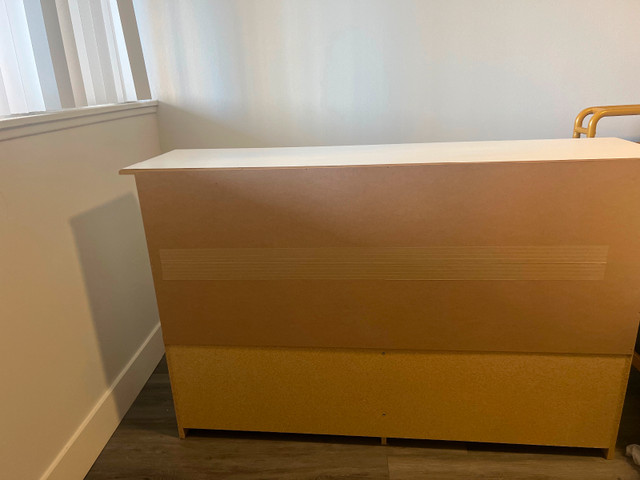 White and Gold Dresser in Dressers & Wardrobes in Markham / York Region - Image 3