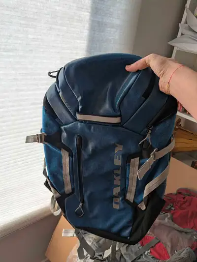 Oakley Voyage 25 Backpack, View more