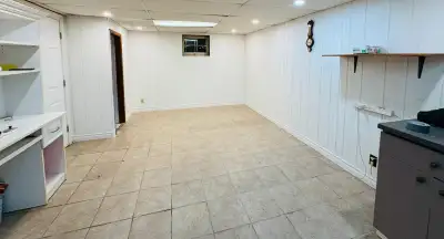 One bedroom basement apartment -Yonge &Steeles