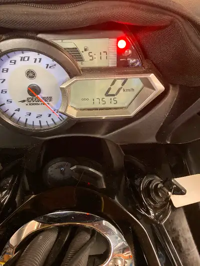 Very good condition. New exhaust donuts, idler wheel bearings and battery. Oil only has about 500km...