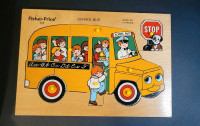 Vintage 70s Fisher Price Wooden Puzzle School Bus #515 13 Pieces