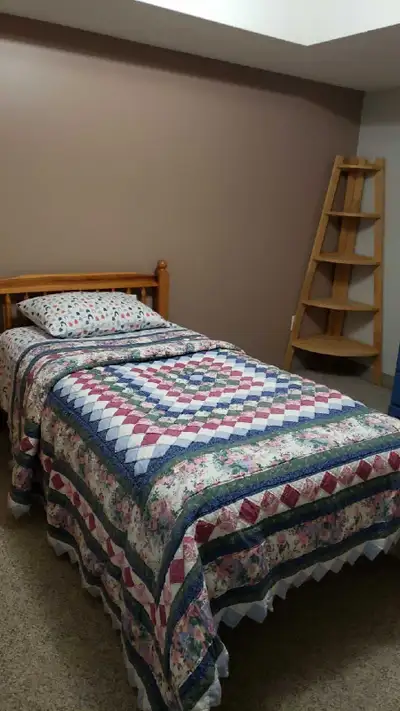 Basement apartment one private room available sharing with a male/boy, shared accommodation at Mavis...