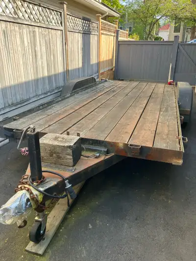I'm selling a 16’ utility trailer that is in used condition, perfect for hauling equipment, cars or...