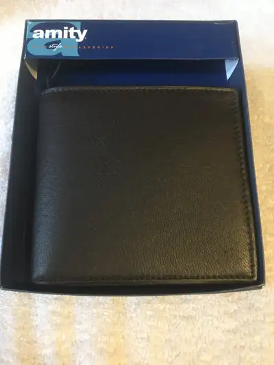 NEW MENS LEATHER WALLETS & TRIFOLD WALLETS, View more