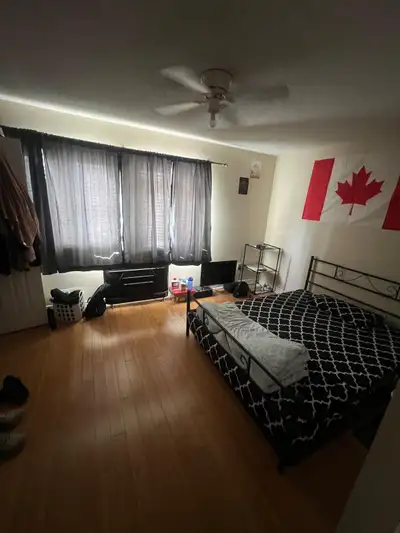 ROOM FOR RENT
