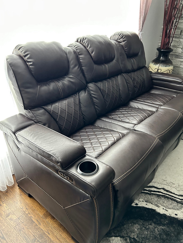 Leather couches in Couches & Futons in La Ronge - Image 2