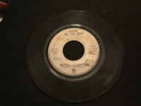 45 tours / 45 RPM Peter Frampton “Show me the way” (c)1976