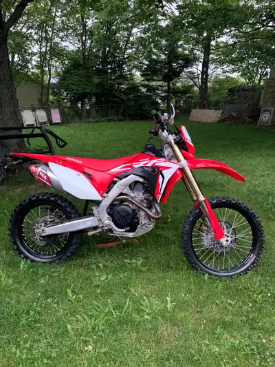 Nice powerful Dual Sport. Full Yoshimura exhaust. Top 90/10 tires: Pirelli Rally T21 front and Dunlo...