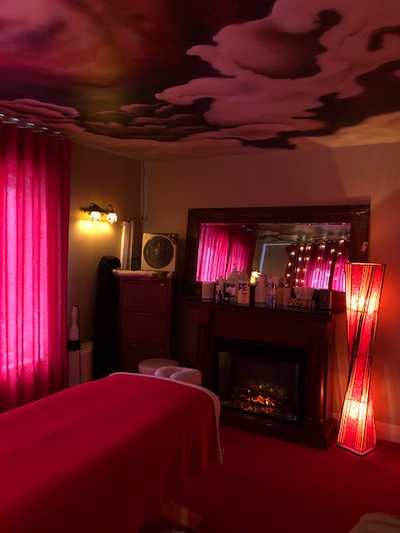 514-813-9894 pour la thérapie de massage par Nancy Lapointe Mon atelier relié à ma maison offre une...