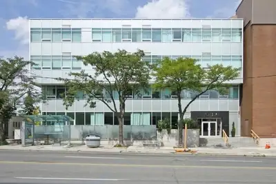 Prestigious Toronto Loft Living—Steps from Every Convenience