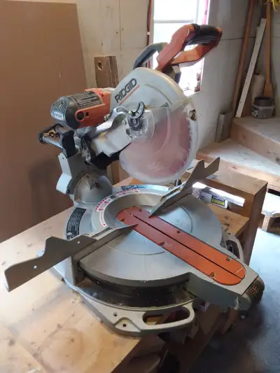 Portable 13" planer, only lightly used. $300 RIGID dual bevel compound sliding mitre saw with large...