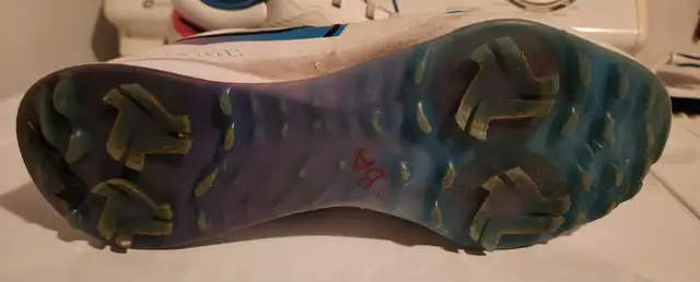 Men's golf shoes in Golf in Ottawa - Image 3