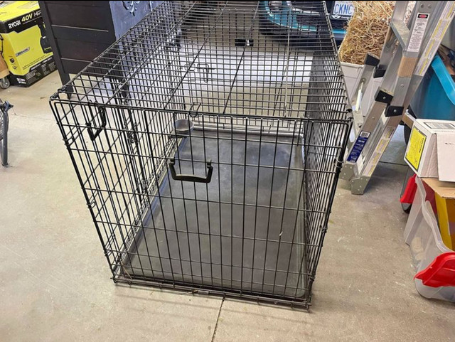 Large dog crate  in Accessories in Leamington