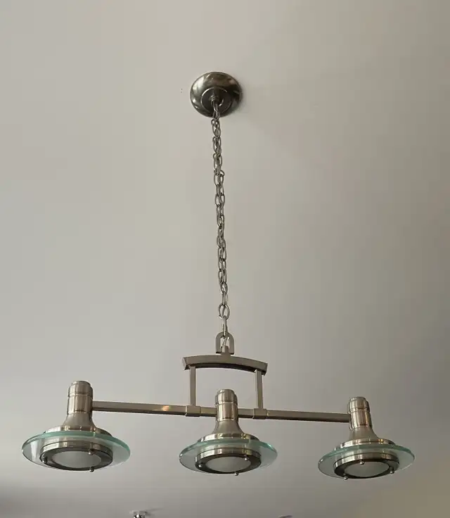 3-Lights Pendant in Indoor Lighting & Fans in Markham / York Region - Image 3